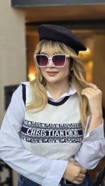 عینک آفتابی زنانه تام فورد مدل فریم شفاف دودی - تصویر 2